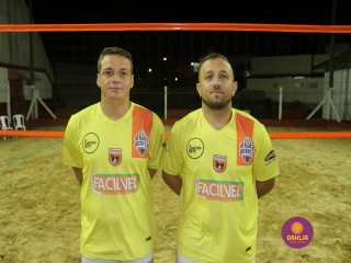 
<a style='margin-left: 5px;' class='btn btn-xs btn-social btn-facebook' href='https://www.facebook.com/sharer/sharer.php?u=https://www.boladovale.com.br/imgs/800-800-90/conteudo/fotos/1333/img2381.jpg' rel='popup' data-width='500' data-height='400'><i class='fa fa-facebook'></i>Compartilhar <span class='hidden-xs'>no Facebook</span>
</a> 
<a class='btn btn-default btn-xs' target='_blank' href='imgs/800-800-90/conteudo/fotos/1333/img2381.jpg'>
<span class='glyphicon glyphicon-cloud-download'></span> Salvar
</a> 
<span></span>