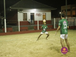 
<a style='margin-left: 5px;' class='btn btn-xs btn-social btn-facebook' href='https://www.facebook.com/sharer/sharer.php?u=https://www.boladovale.com.br/imgs/800-800-90/conteudo/fotos/1333/mg2311.jpg' rel='popup' data-width='500' data-height='400'><i class='fa fa-facebook'></i>Compartilhar <span class='hidden-xs'>no Facebook</span>
</a> 
<a class='btn btn-default btn-xs' target='_blank' href='imgs/800-800-90/conteudo/fotos/1333/mg2311.jpg'>
<span class='glyphicon glyphicon-cloud-download'></span> Salvar
</a> 
<span></span>