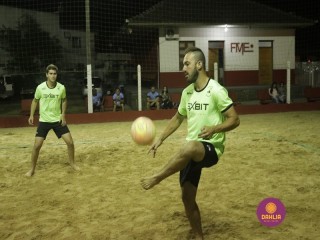 
<a style='margin-left: 5px;' class='btn btn-xs btn-social btn-facebook' href='https://www.facebook.com/sharer/sharer.php?u=https://www.boladovale.com.br/imgs/800-800-90/conteudo/fotos/1333/mg2387.jpg' rel='popup' data-width='500' data-height='400'><i class='fa fa-facebook'></i>Compartilhar <span class='hidden-xs'>no Facebook</span>
</a> 
<a class='btn btn-default btn-xs' target='_blank' href='imgs/800-800-90/conteudo/fotos/1333/mg2387.jpg'>
<span class='glyphicon glyphicon-cloud-download'></span> Salvar
</a> 
<span></span>