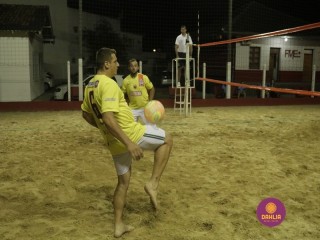 
<a style='margin-left: 5px;' class='btn btn-xs btn-social btn-facebook' href='https://www.facebook.com/sharer/sharer.php?u=https://www.boladovale.com.br/imgs/800-800-90/conteudo/fotos/1333/mg2393.jpg' rel='popup' data-width='500' data-height='400'><i class='fa fa-facebook'></i>Compartilhar <span class='hidden-xs'>no Facebook</span>
</a> 
<a class='btn btn-default btn-xs' target='_blank' href='imgs/800-800-90/conteudo/fotos/1333/mg2393.jpg'>
<span class='glyphicon glyphicon-cloud-download'></span> Salvar
</a> 
<span></span>