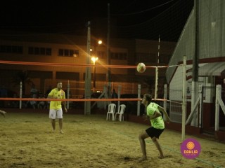 
<a style='margin-left: 5px;' class='btn btn-xs btn-social btn-facebook' href='https://www.facebook.com/sharer/sharer.php?u=https://www.boladovale.com.br/imgs/800-800-90/conteudo/fotos/1333/mg2403.jpg' rel='popup' data-width='500' data-height='400'><i class='fa fa-facebook'></i>Compartilhar <span class='hidden-xs'>no Facebook</span>
</a> 
<a class='btn btn-default btn-xs' target='_blank' href='imgs/800-800-90/conteudo/fotos/1333/mg2403.jpg'>
<span class='glyphicon glyphicon-cloud-download'></span> Salvar
</a> 
<span></span>