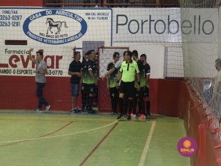 
<a style='margin-left: 5px;' class='btn btn-xs btn-social btn-facebook' href='https://www.facebook.com/sharer/sharer.php?u=https://www.boladovale.com.br/imgs/800-800-90/conteudo/fotos/1335/img2661.jpg' rel='popup' data-width='500' data-height='400'><i class='fa fa-facebook'></i>Compartilhar <span class='hidden-xs'>no Facebook</span>
</a> 
<a class='btn btn-default btn-xs' target='_blank' href='imgs/800-800-90/conteudo/fotos/1335/img2661.jpg'>
<span class='glyphicon glyphicon-cloud-download'></span> Salvar
</a> 
<span></span>