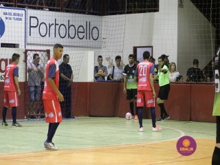 
<a style='margin-left: 5px;' class='btn btn-xs btn-social btn-facebook' href='https://www.facebook.com/sharer/sharer.php?u=https://www.boladovale.com.br/imgs/800-800-90/conteudo/fotos/1335/img2737.jpg' rel='popup' data-width='500' data-height='400'><i class='fa fa-facebook'></i>Compartilhar <span class='hidden-xs'>no Facebook</span>
</a> 
<a class='btn btn-default btn-xs' target='_blank' href='imgs/800-800-90/conteudo/fotos/1335/img2737.jpg'>
<span class='glyphicon glyphicon-cloud-download'></span> Salvar
</a> 
<span></span>