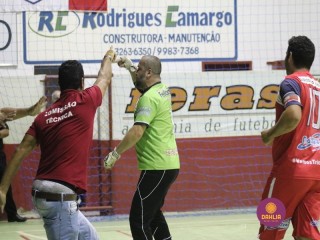 
<a style='margin-left: 5px;' class='btn btn-xs btn-social btn-facebook' href='https://www.facebook.com/sharer/sharer.php?u=https://www.boladovale.com.br/imgs/800-800-90/conteudo/fotos/1335/img2754.jpg' rel='popup' data-width='500' data-height='400'><i class='fa fa-facebook'></i>Compartilhar <span class='hidden-xs'>no Facebook</span>
</a> 
<a class='btn btn-default btn-xs' target='_blank' href='imgs/800-800-90/conteudo/fotos/1335/img2754.jpg'>
<span class='glyphicon glyphicon-cloud-download'></span> Salvar
</a> 
<span></span>