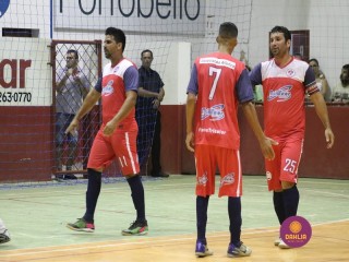 
<a style='margin-left: 5px;' class='btn btn-xs btn-social btn-facebook' href='https://www.facebook.com/sharer/sharer.php?u=https://www.boladovale.com.br/imgs/800-800-90/conteudo/fotos/1335/img2788.jpg' rel='popup' data-width='500' data-height='400'><i class='fa fa-facebook'></i>Compartilhar <span class='hidden-xs'>no Facebook</span>
</a> 
<a class='btn btn-default btn-xs' target='_blank' href='imgs/800-800-90/conteudo/fotos/1335/img2788.jpg'>
<span class='glyphicon glyphicon-cloud-download'></span> Salvar
</a> 
<span></span>
