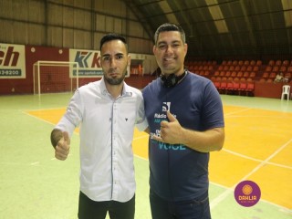 
<a style='margin-left: 5px;' class='btn btn-xs btn-social btn-facebook' href='https://www.facebook.com/sharer/sharer.php?u=https://www.boladovale.com.br/imgs/800-800-90/conteudo/fotos/1337/img3308.jpg' rel='popup' data-width='500' data-height='400'><i class='fa fa-facebook'></i>Compartilhar <span class='hidden-xs'>no Facebook</span>
</a> 
<a class='btn btn-default btn-xs' target='_blank' href='imgs/800-800-90/conteudo/fotos/1337/img3308.jpg'>
<span class='glyphicon glyphicon-cloud-download'></span> Salvar
</a> 
<span></span>