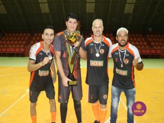 
<a style='margin-left: 5px;' class='btn btn-xs btn-social btn-facebook' href='https://www.facebook.com/sharer/sharer.php?u=https://www.boladovale.com.br/imgs/800-800-90/conteudo/fotos/1337/img3320.jpg' rel='popup' data-width='500' data-height='400'><i class='fa fa-facebook'></i>Compartilhar <span class='hidden-xs'>no Facebook</span>
</a> 
<a class='btn btn-default btn-xs' target='_blank' href='imgs/800-800-90/conteudo/fotos/1337/img3320.jpg'>
<span class='glyphicon glyphicon-cloud-download'></span> Salvar
</a> 
<span></span>