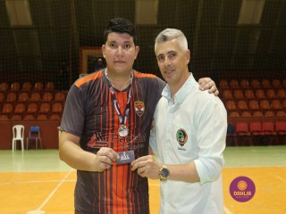 
<a style='margin-left: 5px;' class='btn btn-xs btn-social btn-facebook' href='https://www.facebook.com/sharer/sharer.php?u=https://www.boladovale.com.br/imgs/800-800-90/conteudo/fotos/1337/img3322.jpg' rel='popup' data-width='500' data-height='400'><i class='fa fa-facebook'></i>Compartilhar <span class='hidden-xs'>no Facebook</span>
</a> 
<a class='btn btn-default btn-xs' target='_blank' href='imgs/800-800-90/conteudo/fotos/1337/img3322.jpg'>
<span class='glyphicon glyphicon-cloud-download'></span> Salvar
</a> 
<span></span>