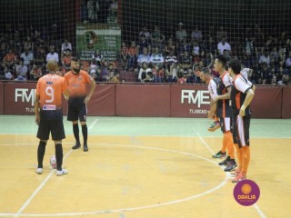 
<a style='margin-left: 5px;' class='btn btn-xs btn-social btn-facebook' href='https://www.facebook.com/sharer/sharer.php?u=https://www.boladovale.com.br/imgs/800-800-90/conteudo/fotos/1338/img2966.jpg' rel='popup' data-width='500' data-height='400'><i class='fa fa-facebook'></i>Compartilhar <span class='hidden-xs'>no Facebook</span>
</a> 
<a class='btn btn-default btn-xs' target='_blank' href='imgs/800-800-90/conteudo/fotos/1338/img2966.jpg'>
<span class='glyphicon glyphicon-cloud-download'></span> Salvar
</a> 
<span></span>