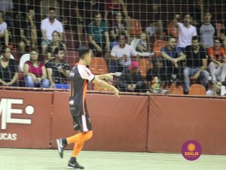 
<a style='margin-left: 5px;' class='btn btn-xs btn-social btn-facebook' href='https://www.facebook.com/sharer/sharer.php?u=https://www.boladovale.com.br/imgs/800-800-90/conteudo/fotos/1338/img3000.jpg' rel='popup' data-width='500' data-height='400'><i class='fa fa-facebook'></i>Compartilhar <span class='hidden-xs'>no Facebook</span>
</a> 
<a class='btn btn-default btn-xs' target='_blank' href='imgs/800-800-90/conteudo/fotos/1338/img3000.jpg'>
<span class='glyphicon glyphicon-cloud-download'></span> Salvar
</a> 
<span></span>
