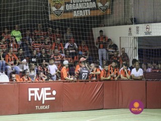
<a style='margin-left: 5px;' class='btn btn-xs btn-social btn-facebook' href='https://www.facebook.com/sharer/sharer.php?u=https://www.boladovale.com.br/imgs/800-800-90/conteudo/fotos/1338/img3027.jpg' rel='popup' data-width='500' data-height='400'><i class='fa fa-facebook'></i>Compartilhar <span class='hidden-xs'>no Facebook</span>
</a> 
<a class='btn btn-default btn-xs' target='_blank' href='imgs/800-800-90/conteudo/fotos/1338/img3027.jpg'>
<span class='glyphicon glyphicon-cloud-download'></span> Salvar
</a> 
<span></span>