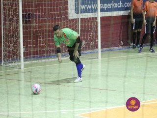 
<a style='margin-left: 5px;' class='btn btn-xs btn-social btn-facebook' href='https://www.facebook.com/sharer/sharer.php?u=https://www.boladovale.com.br/imgs/800-800-90/conteudo/fotos/1338/img3041.jpg' rel='popup' data-width='500' data-height='400'><i class='fa fa-facebook'></i>Compartilhar <span class='hidden-xs'>no Facebook</span>
</a> 
<a class='btn btn-default btn-xs' target='_blank' href='imgs/800-800-90/conteudo/fotos/1338/img3041.jpg'>
<span class='glyphicon glyphicon-cloud-download'></span> Salvar
</a> 
<span></span>