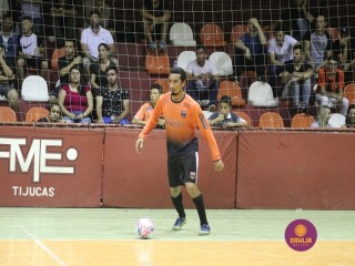 
<a style='margin-left: 5px;' class='btn btn-xs btn-social btn-facebook' href='https://www.facebook.com/sharer/sharer.php?u=https://www.boladovale.com.br/imgs/800-800-90/conteudo/fotos/1338/img3106.jpg' rel='popup' data-width='500' data-height='400'><i class='fa fa-facebook'></i>Compartilhar <span class='hidden-xs'>no Facebook</span>
</a> 
<a class='btn btn-default btn-xs' target='_blank' href='imgs/800-800-90/conteudo/fotos/1338/img3106.jpg'>
<span class='glyphicon glyphicon-cloud-download'></span> Salvar
</a> 
<span></span>