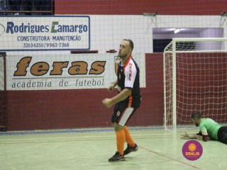 
<a style='margin-left: 5px;' class='btn btn-xs btn-social btn-facebook' href='https://www.facebook.com/sharer/sharer.php?u=https://www.boladovale.com.br/imgs/800-800-90/conteudo/fotos/1338/img3135.jpg' rel='popup' data-width='500' data-height='400'><i class='fa fa-facebook'></i>Compartilhar <span class='hidden-xs'>no Facebook</span>
</a> 
<a class='btn btn-default btn-xs' target='_blank' href='imgs/800-800-90/conteudo/fotos/1338/img3135.jpg'>
<span class='glyphicon glyphicon-cloud-download'></span> Salvar
</a> 
<span></span>