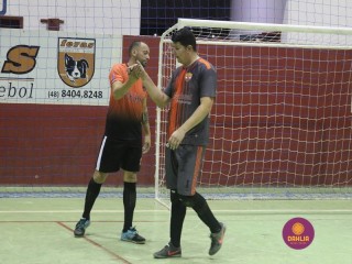 
<a style='margin-left: 5px;' class='btn btn-xs btn-social btn-facebook' href='https://www.facebook.com/sharer/sharer.php?u=https://www.boladovale.com.br/imgs/800-800-90/conteudo/fotos/1338/img3170.jpg' rel='popup' data-width='500' data-height='400'><i class='fa fa-facebook'></i>Compartilhar <span class='hidden-xs'>no Facebook</span>
</a> 
<a class='btn btn-default btn-xs' target='_blank' href='imgs/800-800-90/conteudo/fotos/1338/img3170.jpg'>
<span class='glyphicon glyphicon-cloud-download'></span> Salvar
</a> 
<span></span>