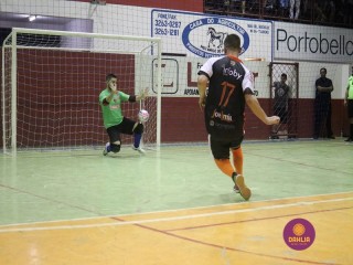 
<a style='margin-left: 5px;' class='btn btn-xs btn-social btn-facebook' href='https://www.facebook.com/sharer/sharer.php?u=https://www.boladovale.com.br/imgs/800-800-90/conteudo/fotos/1338/img3173.jpg' rel='popup' data-width='500' data-height='400'><i class='fa fa-facebook'></i>Compartilhar <span class='hidden-xs'>no Facebook</span>
</a> 
<a class='btn btn-default btn-xs' target='_blank' href='imgs/800-800-90/conteudo/fotos/1338/img3173.jpg'>
<span class='glyphicon glyphicon-cloud-download'></span> Salvar
</a> 
<span></span>