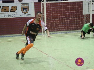 
<a style='margin-left: 5px;' class='btn btn-xs btn-social btn-facebook' href='https://www.facebook.com/sharer/sharer.php?u=https://www.boladovale.com.br/imgs/800-800-90/conteudo/fotos/1338/img3177.jpg' rel='popup' data-width='500' data-height='400'><i class='fa fa-facebook'></i>Compartilhar <span class='hidden-xs'>no Facebook</span>
</a> 
<a class='btn btn-default btn-xs' target='_blank' href='imgs/800-800-90/conteudo/fotos/1338/img3177.jpg'>
<span class='glyphicon glyphicon-cloud-download'></span> Salvar
</a> 
<span></span>
