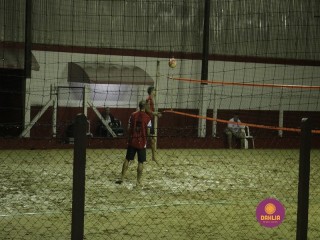 
<a style='margin-left: 5px;' class='btn btn-xs btn-social btn-facebook' href='https://www.facebook.com/sharer/sharer.php?u=https://www.boladovale.com.br/imgs/800-800-90/conteudo/fotos/1339/mg4337.jpg' rel='popup' data-width='500' data-height='400'><i class='fa fa-facebook'></i>Compartilhar <span class='hidden-xs'>no Facebook</span>
</a> 
<a class='btn btn-default btn-xs' target='_blank' href='imgs/800-800-90/conteudo/fotos/1339/mg4337.jpg'>
<span class='glyphicon glyphicon-cloud-download'></span> Salvar
</a> 
<span></span>
