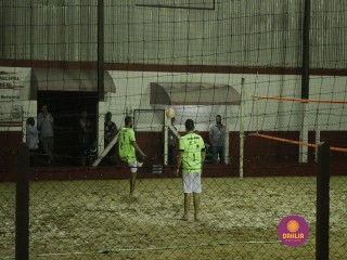 
<a style='margin-left: 5px;' class='btn btn-xs btn-social btn-facebook' href='https://www.facebook.com/sharer/sharer.php?u=https://www.boladovale.com.br/imgs/800-800-90/conteudo/fotos/1339/mg4374.jpg' rel='popup' data-width='500' data-height='400'><i class='fa fa-facebook'></i>Compartilhar <span class='hidden-xs'>no Facebook</span>
</a> 
<a class='btn btn-default btn-xs' target='_blank' href='imgs/800-800-90/conteudo/fotos/1339/mg4374.jpg'>
<span class='glyphicon glyphicon-cloud-download'></span> Salvar
</a> 
<span></span>