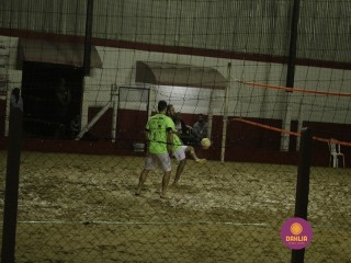 
<a style='margin-left: 5px;' class='btn btn-xs btn-social btn-facebook' href='https://www.facebook.com/sharer/sharer.php?u=https://www.boladovale.com.br/imgs/800-800-90/conteudo/fotos/1339/mg4378.jpg' rel='popup' data-width='500' data-height='400'><i class='fa fa-facebook'></i>Compartilhar <span class='hidden-xs'>no Facebook</span>
</a> 
<a class='btn btn-default btn-xs' target='_blank' href='imgs/800-800-90/conteudo/fotos/1339/mg4378.jpg'>
<span class='glyphicon glyphicon-cloud-download'></span> Salvar
</a> 
<span></span>