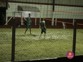 
<a style='margin-left: 5px;' class='btn btn-xs btn-social btn-facebook' href='https://www.facebook.com/sharer/sharer.php?u=https://www.boladovale.com.br/imgs/800-800-90/conteudo/fotos/1339/mg4412.jpg' rel='popup' data-width='500' data-height='400'><i class='fa fa-facebook'></i>Compartilhar <span class='hidden-xs'>no Facebook</span>
</a> 
<a class='btn btn-default btn-xs' target='_blank' href='imgs/800-800-90/conteudo/fotos/1339/mg4412.jpg'>
<span class='glyphicon glyphicon-cloud-download'></span> Salvar
</a> 
<span></span>