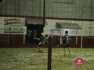 
<a style='margin-left: 5px;' class='btn btn-xs btn-social btn-facebook' href='https://www.facebook.com/sharer/sharer.php?u=https://www.boladovale.com.br/imgs/800-800-90/conteudo/fotos/1339/mg4424.jpg' rel='popup' data-width='500' data-height='400'><i class='fa fa-facebook'></i>Compartilhar <span class='hidden-xs'>no Facebook</span>
</a> 
<a class='btn btn-default btn-xs' target='_blank' href='imgs/800-800-90/conteudo/fotos/1339/mg4424.jpg'>
<span class='glyphicon glyphicon-cloud-download'></span> Salvar
</a> 
<span></span>