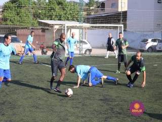 
<a style='margin-left: 5px;' class='btn btn-xs btn-social btn-facebook' href='https://www.facebook.com/sharer/sharer.php?u=https://www.boladovale.com.br/imgs/800-800-90/conteudo/fotos/1340/img5534-2.jpg' rel='popup' data-width='500' data-height='400'><i class='fa fa-facebook'></i>Compartilhar <span class='hidden-xs'>no Facebook</span>
</a> 
<a class='btn btn-default btn-xs' target='_blank' href='imgs/800-800-90/conteudo/fotos/1340/img5534-2.jpg'>
<span class='glyphicon glyphicon-cloud-download'></span> Salvar
</a> 
<span></span>