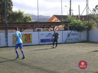 
<a style='margin-left: 5px;' class='btn btn-xs btn-social btn-facebook' href='https://www.facebook.com/sharer/sharer.php?u=https://www.boladovale.com.br/imgs/800-800-90/conteudo/fotos/1340/img5571-2.jpg' rel='popup' data-width='500' data-height='400'><i class='fa fa-facebook'></i>Compartilhar <span class='hidden-xs'>no Facebook</span>
</a> 
<a class='btn btn-default btn-xs' target='_blank' href='imgs/800-800-90/conteudo/fotos/1340/img5571-2.jpg'>
<span class='glyphicon glyphicon-cloud-download'></span> Salvar
</a> 
<span></span>