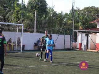 
<a style='margin-left: 5px;' class='btn btn-xs btn-social btn-facebook' href='https://www.facebook.com/sharer/sharer.php?u=https://www.boladovale.com.br/imgs/800-800-90/conteudo/fotos/1340/img5582-2.jpg' rel='popup' data-width='500' data-height='400'><i class='fa fa-facebook'></i>Compartilhar <span class='hidden-xs'>no Facebook</span>
</a> 
<a class='btn btn-default btn-xs' target='_blank' href='imgs/800-800-90/conteudo/fotos/1340/img5582-2.jpg'>
<span class='glyphicon glyphicon-cloud-download'></span> Salvar
</a> 
<span></span>