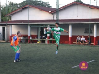 
<a style='margin-left: 5px;' class='btn btn-xs btn-social btn-facebook' href='https://www.facebook.com/sharer/sharer.php?u=https://www.boladovale.com.br/imgs/800-800-90/conteudo/fotos/1340/img5754-2.jpg' rel='popup' data-width='500' data-height='400'><i class='fa fa-facebook'></i>Compartilhar <span class='hidden-xs'>no Facebook</span>
</a> 
<a class='btn btn-default btn-xs' target='_blank' href='imgs/800-800-90/conteudo/fotos/1340/img5754-2.jpg'>
<span class='glyphicon glyphicon-cloud-download'></span> Salvar
</a> 
<span></span>