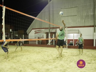 
<a style='margin-left: 5px;' class='btn btn-xs btn-social btn-facebook' href='https://www.facebook.com/sharer/sharer.php?u=https://www.boladovale.com.br/imgs/800-800-90/conteudo/fotos/1342/mg5977.jpg' rel='popup' data-width='500' data-height='400'><i class='fa fa-facebook'></i>Compartilhar <span class='hidden-xs'>no Facebook</span>
</a> 
<a class='btn btn-default btn-xs' target='_blank' href='imgs/800-800-90/conteudo/fotos/1342/mg5977.jpg'>
<span class='glyphicon glyphicon-cloud-download'></span> Salvar
</a> 
<span></span>