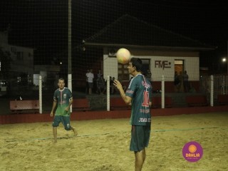 
<a style='margin-left: 5px;' class='btn btn-xs btn-social btn-facebook' href='https://www.facebook.com/sharer/sharer.php?u=https://www.boladovale.com.br/imgs/800-800-90/conteudo/fotos/1343/mg6069.jpg' rel='popup' data-width='500' data-height='400'><i class='fa fa-facebook'></i>Compartilhar <span class='hidden-xs'>no Facebook</span>
</a> 
<a class='btn btn-default btn-xs' target='_blank' href='imgs/800-800-90/conteudo/fotos/1343/mg6069.jpg'>
<span class='glyphicon glyphicon-cloud-download'></span> Salvar
</a> 
<span></span>