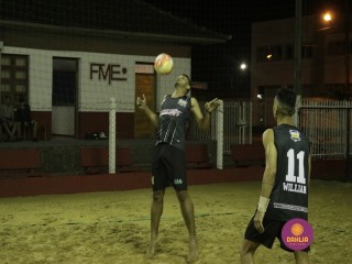 
<a style='margin-left: 5px;' class='btn btn-xs btn-social btn-facebook' href='https://www.facebook.com/sharer/sharer.php?u=https://www.boladovale.com.br/imgs/800-800-90/conteudo/fotos/1343/mg6112.jpg' rel='popup' data-width='500' data-height='400'><i class='fa fa-facebook'></i>Compartilhar <span class='hidden-xs'>no Facebook</span>
</a> 
<a class='btn btn-default btn-xs' target='_blank' href='imgs/800-800-90/conteudo/fotos/1343/mg6112.jpg'>
<span class='glyphicon glyphicon-cloud-download'></span> Salvar
</a> 
<span></span>