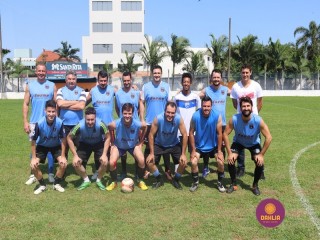 
<a style='margin-left: 5px;' class='btn btn-xs btn-social btn-facebook' href='https://www.facebook.com/sharer/sharer.php?u=https://www.boladovale.com.br/imgs/800-800-90/conteudo/fotos/1344/img4461.jpg' rel='popup' data-width='500' data-height='400'><i class='fa fa-facebook'></i>Compartilhar <span class='hidden-xs'>no Facebook</span>
</a> 
<a class='btn btn-default btn-xs' target='_blank' href='imgs/800-800-90/conteudo/fotos/1344/img4461.jpg'>
<span class='glyphicon glyphicon-cloud-download'></span> Salvar
</a> 
<span></span>