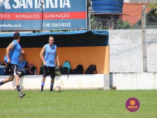 
<a style='margin-left: 5px;' class='btn btn-xs btn-social btn-facebook' href='https://www.facebook.com/sharer/sharer.php?u=https://www.boladovale.com.br/imgs/800-800-90/conteudo/fotos/1344/img4466.jpg' rel='popup' data-width='500' data-height='400'><i class='fa fa-facebook'></i>Compartilhar <span class='hidden-xs'>no Facebook</span>
</a> 
<a class='btn btn-default btn-xs' target='_blank' href='imgs/800-800-90/conteudo/fotos/1344/img4466.jpg'>
<span class='glyphicon glyphicon-cloud-download'></span> Salvar
</a> 
<span></span>
