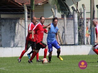 
<a style='margin-left: 5px;' class='btn btn-xs btn-social btn-facebook' href='https://www.facebook.com/sharer/sharer.php?u=https://www.boladovale.com.br/imgs/800-800-90/conteudo/fotos/1344/img4482.jpg' rel='popup' data-width='500' data-height='400'><i class='fa fa-facebook'></i>Compartilhar <span class='hidden-xs'>no Facebook</span>
</a> 
<a class='btn btn-default btn-xs' target='_blank' href='imgs/800-800-90/conteudo/fotos/1344/img4482.jpg'>
<span class='glyphicon glyphicon-cloud-download'></span> Salvar
</a> 
<span></span>