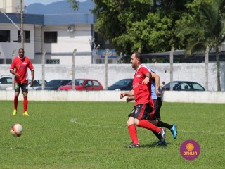 
<a style='margin-left: 5px;' class='btn btn-xs btn-social btn-facebook' href='https://www.facebook.com/sharer/sharer.php?u=https://www.boladovale.com.br/imgs/800-800-90/conteudo/fotos/1344/img4501.jpg' rel='popup' data-width='500' data-height='400'><i class='fa fa-facebook'></i>Compartilhar <span class='hidden-xs'>no Facebook</span>
</a> 
<a class='btn btn-default btn-xs' target='_blank' href='imgs/800-800-90/conteudo/fotos/1344/img4501.jpg'>
<span class='glyphicon glyphicon-cloud-download'></span> Salvar
</a> 
<span></span>