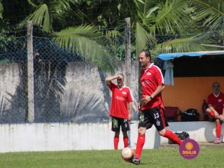 
<a style='margin-left: 5px;' class='btn btn-xs btn-social btn-facebook' href='https://www.facebook.com/sharer/sharer.php?u=https://www.boladovale.com.br/imgs/800-800-90/conteudo/fotos/1344/img4526.jpg' rel='popup' data-width='500' data-height='400'><i class='fa fa-facebook'></i>Compartilhar <span class='hidden-xs'>no Facebook</span>
</a> 
<a class='btn btn-default btn-xs' target='_blank' href='imgs/800-800-90/conteudo/fotos/1344/img4526.jpg'>
<span class='glyphicon glyphicon-cloud-download'></span> Salvar
</a> 
<span></span>