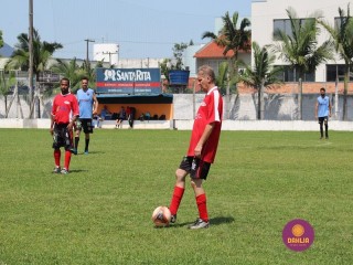 
<a style='margin-left: 5px;' class='btn btn-xs btn-social btn-facebook' href='https://www.facebook.com/sharer/sharer.php?u=https://www.boladovale.com.br/imgs/800-800-90/conteudo/fotos/1344/img4536.jpg' rel='popup' data-width='500' data-height='400'><i class='fa fa-facebook'></i>Compartilhar <span class='hidden-xs'>no Facebook</span>
</a> 
<a class='btn btn-default btn-xs' target='_blank' href='imgs/800-800-90/conteudo/fotos/1344/img4536.jpg'>
<span class='glyphicon glyphicon-cloud-download'></span> Salvar
</a> 
<span></span>
