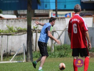 
<a style='margin-left: 5px;' class='btn btn-xs btn-social btn-facebook' href='https://www.facebook.com/sharer/sharer.php?u=https://www.boladovale.com.br/imgs/800-800-90/conteudo/fotos/1344/img4545.jpg' rel='popup' data-width='500' data-height='400'><i class='fa fa-facebook'></i>Compartilhar <span class='hidden-xs'>no Facebook</span>
</a> 
<a class='btn btn-default btn-xs' target='_blank' href='imgs/800-800-90/conteudo/fotos/1344/img4545.jpg'>
<span class='glyphicon glyphicon-cloud-download'></span> Salvar
</a> 
<span></span>