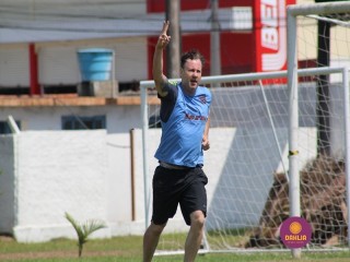 
<a style='margin-left: 5px;' class='btn btn-xs btn-social btn-facebook' href='https://www.facebook.com/sharer/sharer.php?u=https://www.boladovale.com.br/imgs/800-800-90/conteudo/fotos/1344/img4546.jpg' rel='popup' data-width='500' data-height='400'><i class='fa fa-facebook'></i>Compartilhar <span class='hidden-xs'>no Facebook</span>
</a> 
<a class='btn btn-default btn-xs' target='_blank' href='imgs/800-800-90/conteudo/fotos/1344/img4546.jpg'>
<span class='glyphicon glyphicon-cloud-download'></span> Salvar
</a> 
<span></span>