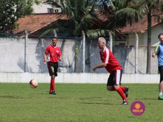 
<a style='margin-left: 5px;' class='btn btn-xs btn-social btn-facebook' href='https://www.facebook.com/sharer/sharer.php?u=https://www.boladovale.com.br/imgs/800-800-90/conteudo/fotos/1344/img4578.jpg' rel='popup' data-width='500' data-height='400'><i class='fa fa-facebook'></i>Compartilhar <span class='hidden-xs'>no Facebook</span>
</a> 
<a class='btn btn-default btn-xs' target='_blank' href='imgs/800-800-90/conteudo/fotos/1344/img4578.jpg'>
<span class='glyphicon glyphicon-cloud-download'></span> Salvar
</a> 
<span></span>