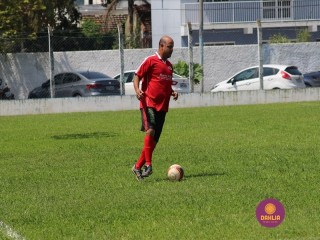 
<a style='margin-left: 5px;' class='btn btn-xs btn-social btn-facebook' href='https://www.facebook.com/sharer/sharer.php?u=https://www.boladovale.com.br/imgs/800-800-90/conteudo/fotos/1344/img4629.jpg' rel='popup' data-width='500' data-height='400'><i class='fa fa-facebook'></i>Compartilhar <span class='hidden-xs'>no Facebook</span>
</a> 
<a class='btn btn-default btn-xs' target='_blank' href='imgs/800-800-90/conteudo/fotos/1344/img4629.jpg'>
<span class='glyphicon glyphicon-cloud-download'></span> Salvar
</a> 
<span></span>