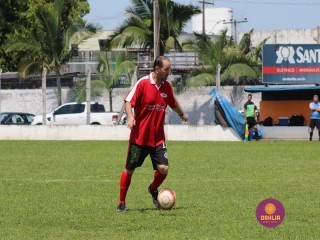 
<a style='margin-left: 5px;' class='btn btn-xs btn-social btn-facebook' href='https://www.facebook.com/sharer/sharer.php?u=https://www.boladovale.com.br/imgs/800-800-90/conteudo/fotos/1344/img4631.jpg' rel='popup' data-width='500' data-height='400'><i class='fa fa-facebook'></i>Compartilhar <span class='hidden-xs'>no Facebook</span>
</a> 
<a class='btn btn-default btn-xs' target='_blank' href='imgs/800-800-90/conteudo/fotos/1344/img4631.jpg'>
<span class='glyphicon glyphicon-cloud-download'></span> Salvar
</a> 
<span></span>