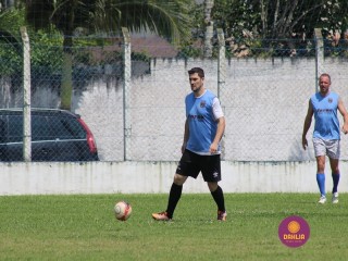 
<a style='margin-left: 5px;' class='btn btn-xs btn-social btn-facebook' href='https://www.facebook.com/sharer/sharer.php?u=https://www.boladovale.com.br/imgs/800-800-90/conteudo/fotos/1344/img4633.jpg' rel='popup' data-width='500' data-height='400'><i class='fa fa-facebook'></i>Compartilhar <span class='hidden-xs'>no Facebook</span>
</a> 
<a class='btn btn-default btn-xs' target='_blank' href='imgs/800-800-90/conteudo/fotos/1344/img4633.jpg'>
<span class='glyphicon glyphicon-cloud-download'></span> Salvar
</a> 
<span></span>