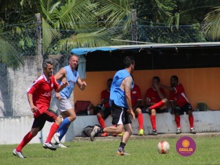 
<a style='margin-left: 5px;' class='btn btn-xs btn-social btn-facebook' href='https://www.facebook.com/sharer/sharer.php?u=https://www.boladovale.com.br/imgs/800-800-90/conteudo/fotos/1344/img4643.jpg' rel='popup' data-width='500' data-height='400'><i class='fa fa-facebook'></i>Compartilhar <span class='hidden-xs'>no Facebook</span>
</a> 
<a class='btn btn-default btn-xs' target='_blank' href='imgs/800-800-90/conteudo/fotos/1344/img4643.jpg'>
<span class='glyphicon glyphicon-cloud-download'></span> Salvar
</a> 
<span></span>