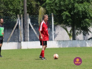 
<a style='margin-left: 5px;' class='btn btn-xs btn-social btn-facebook' href='https://www.facebook.com/sharer/sharer.php?u=https://www.boladovale.com.br/imgs/800-800-90/conteudo/fotos/1344/img4651.jpg' rel='popup' data-width='500' data-height='400'><i class='fa fa-facebook'></i>Compartilhar <span class='hidden-xs'>no Facebook</span>
</a> 
<a class='btn btn-default btn-xs' target='_blank' href='imgs/800-800-90/conteudo/fotos/1344/img4651.jpg'>
<span class='glyphicon glyphicon-cloud-download'></span> Salvar
</a> 
<span></span>