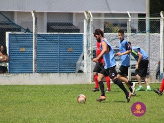 
<a style='margin-left: 5px;' class='btn btn-xs btn-social btn-facebook' href='https://www.facebook.com/sharer/sharer.php?u=https://www.boladovale.com.br/imgs/800-800-90/conteudo/fotos/1344/img4660.jpg' rel='popup' data-width='500' data-height='400'><i class='fa fa-facebook'></i>Compartilhar <span class='hidden-xs'>no Facebook</span>
</a> 
<a class='btn btn-default btn-xs' target='_blank' href='imgs/800-800-90/conteudo/fotos/1344/img4660.jpg'>
<span class='glyphicon glyphicon-cloud-download'></span> Salvar
</a> 
<span></span>