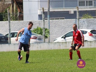 
<a style='margin-left: 5px;' class='btn btn-xs btn-social btn-facebook' href='https://www.facebook.com/sharer/sharer.php?u=https://www.boladovale.com.br/imgs/800-800-90/conteudo/fotos/1344/img4677.jpg' rel='popup' data-width='500' data-height='400'><i class='fa fa-facebook'></i>Compartilhar <span class='hidden-xs'>no Facebook</span>
</a> 
<a class='btn btn-default btn-xs' target='_blank' href='imgs/800-800-90/conteudo/fotos/1344/img4677.jpg'>
<span class='glyphicon glyphicon-cloud-download'></span> Salvar
</a> 
<span></span>