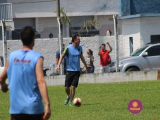 
<a style='margin-left: 5px;' class='btn btn-xs btn-social btn-facebook' href='https://www.facebook.com/sharer/sharer.php?u=https://www.boladovale.com.br/imgs/800-800-90/conteudo/fotos/1344/img4692.jpg' rel='popup' data-width='500' data-height='400'><i class='fa fa-facebook'></i>Compartilhar <span class='hidden-xs'>no Facebook</span>
</a> 
<a class='btn btn-default btn-xs' target='_blank' href='imgs/800-800-90/conteudo/fotos/1344/img4692.jpg'>
<span class='glyphicon glyphicon-cloud-download'></span> Salvar
</a> 
<span></span>